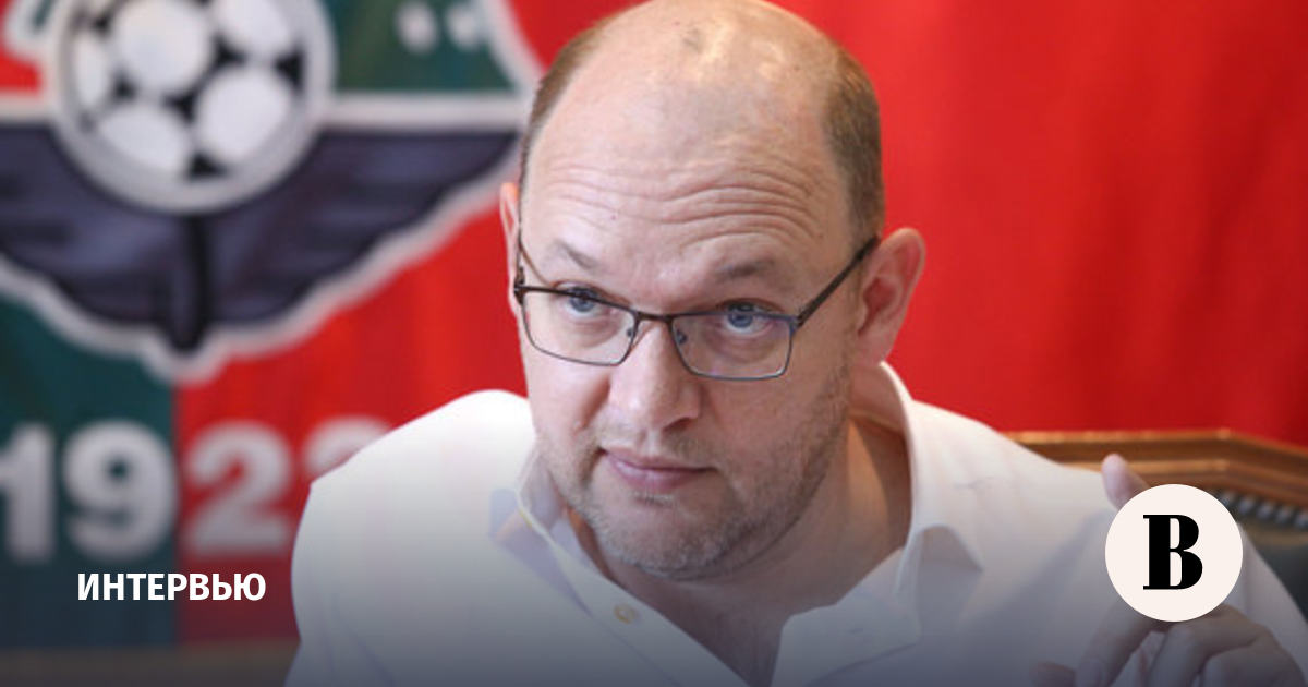 my v lokomotive schitaem dengi