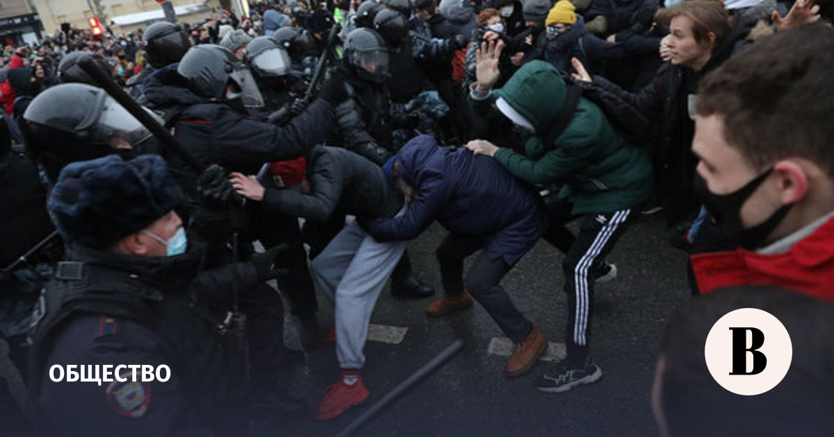 Против участвовать. Митинги в Москве против вакцины. Протест на уголовное дело. Число уголовных дел против участников протестов 23 января растет.