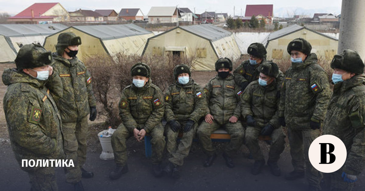 Наращивание силы. Нац батальоны Украины воинская честь. Нац батальон Донбасс сдаётся в женских шмотках и кричит Слава России.