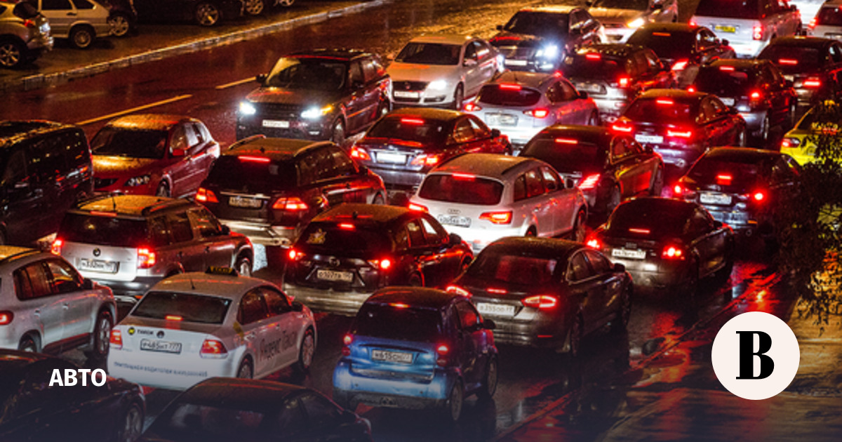 Sales of new passenger cars in Russia fell by 62% in February