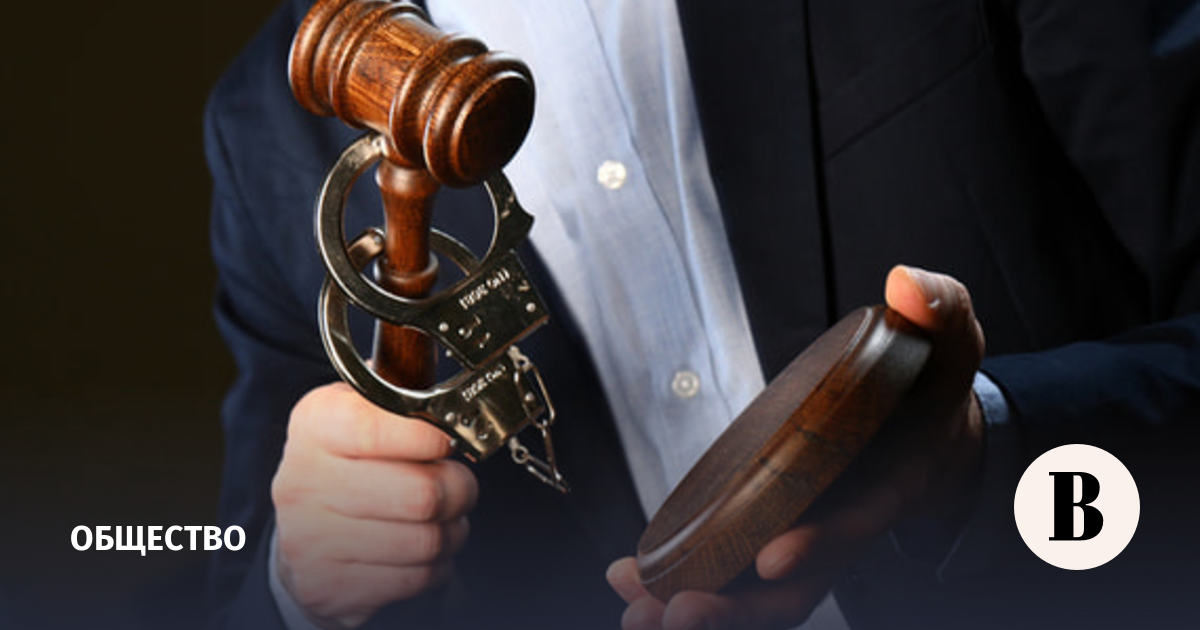 Суд арестовал двух действующих заместителей губернатора Брянской области