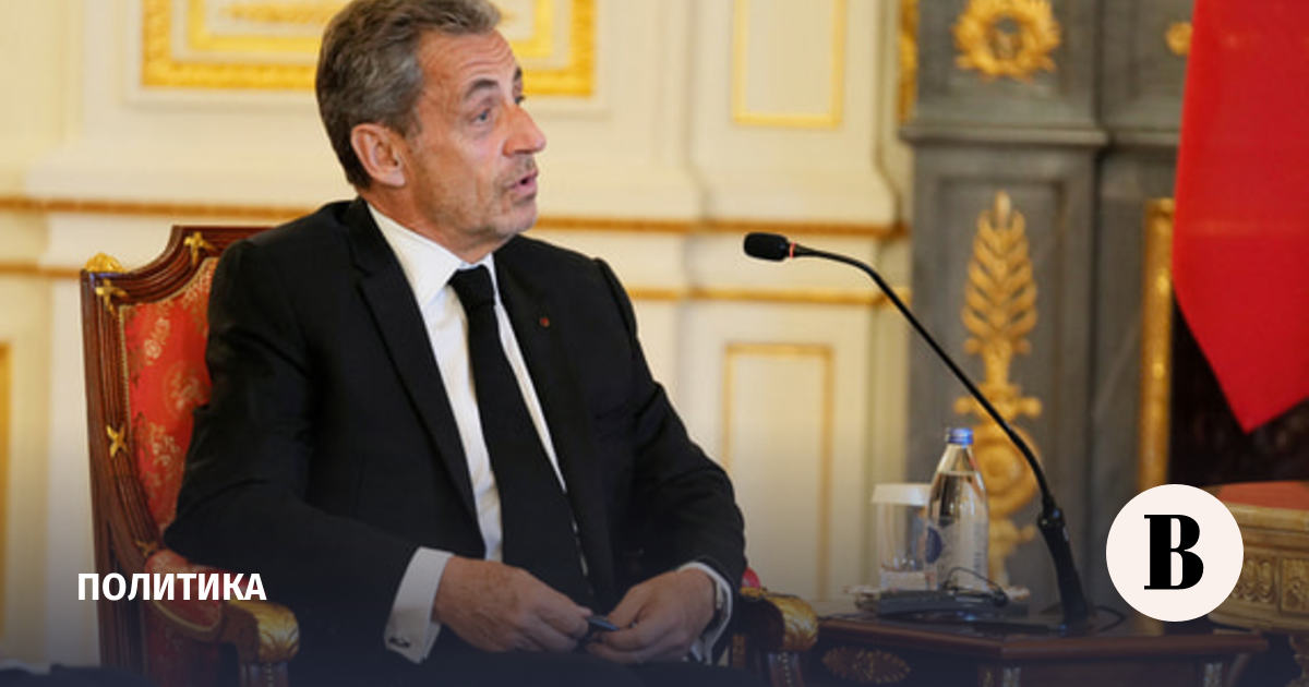 Sarkozy called illusory talk about the return of Crimea to Ukraine