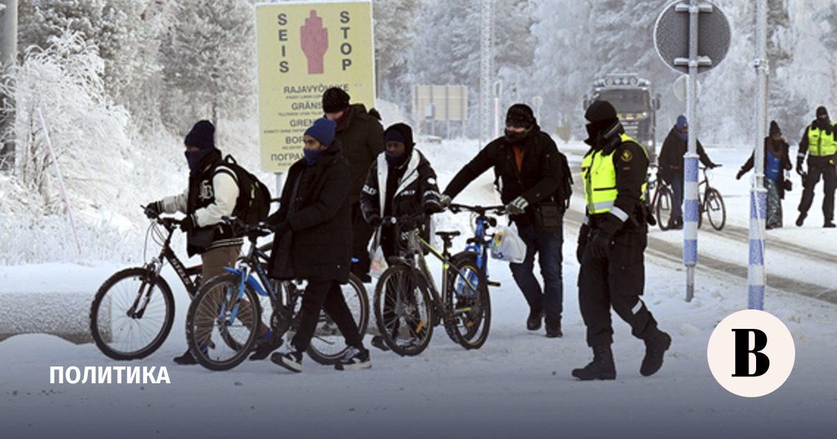 Karelia authorities detained 150 migrants without visas who were moving towards Finland