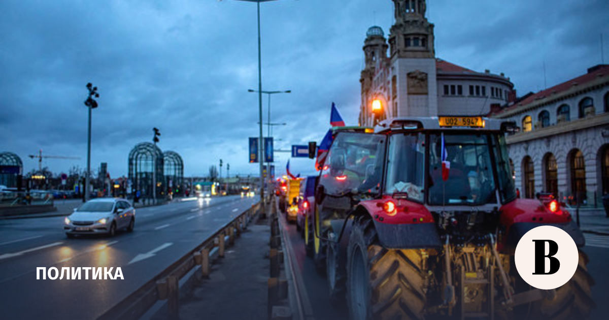 Czech farmers began a protest in the center of Prague