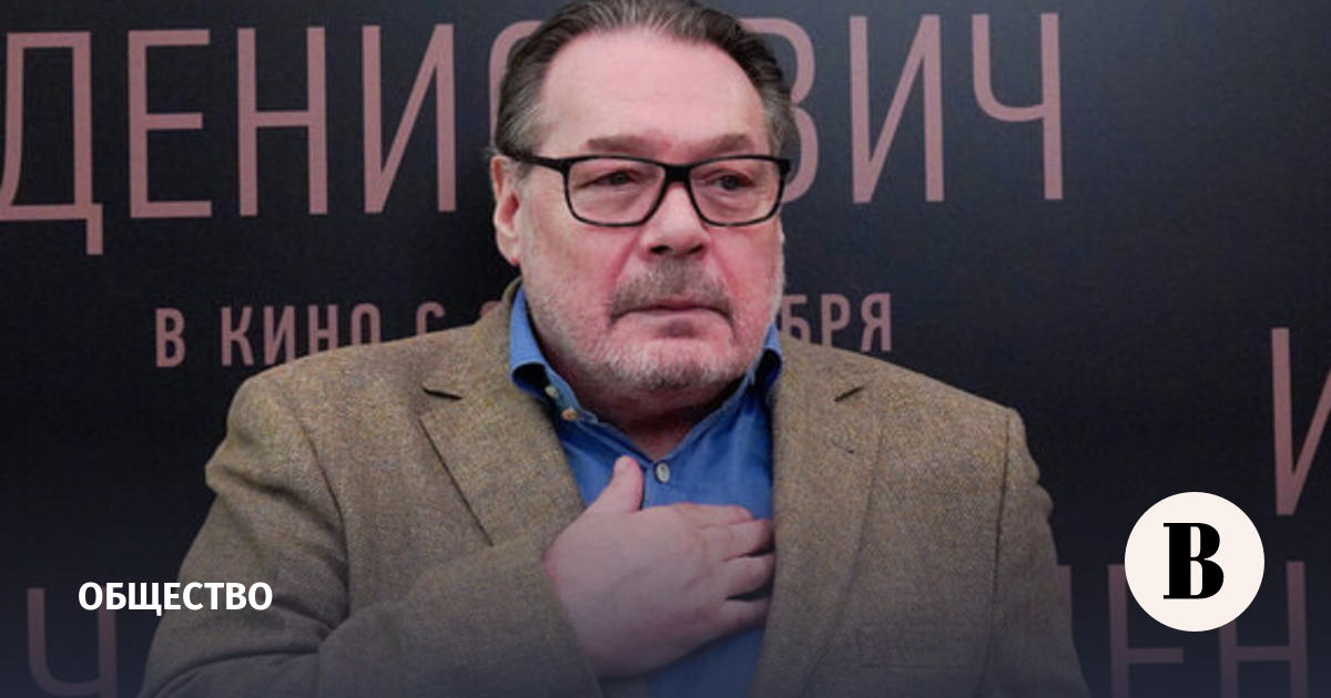 Британец 27 лет назад отправлял сообщение на незнакомые номера и ему ответила бу