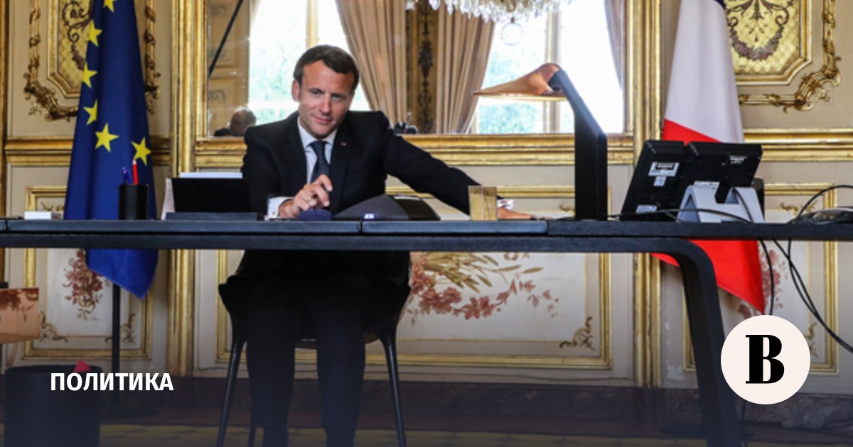 Макрон провел телефонный разговор с Трампом после встречи с Зеленским