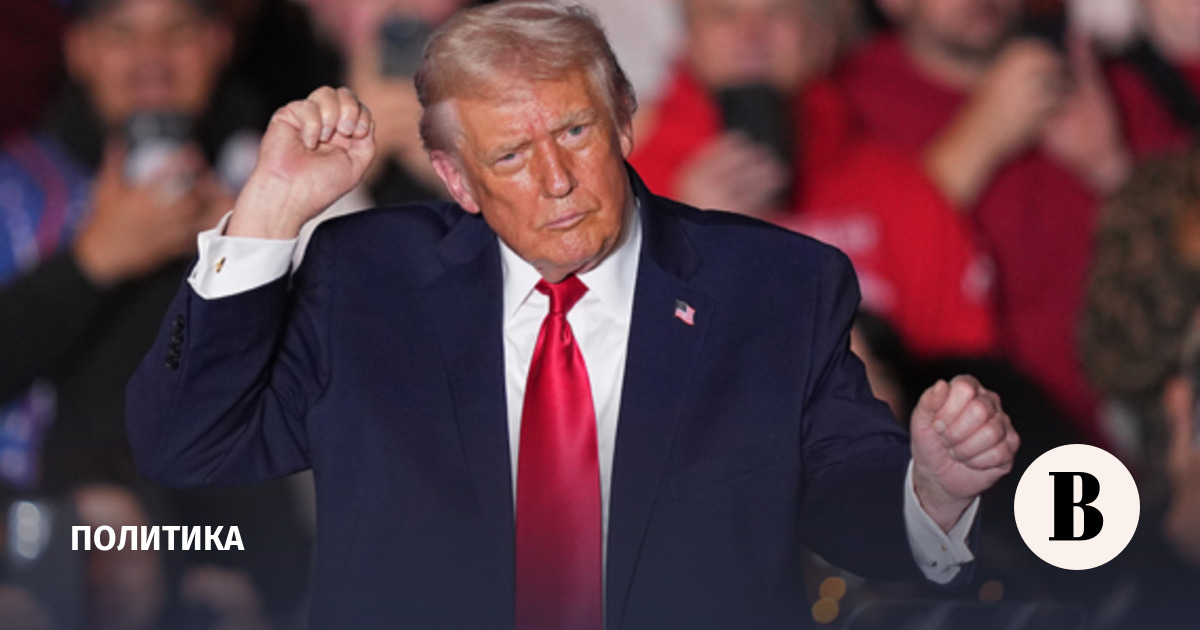 Белый дом связал появление синяка на запястье Трампа с частыми рукопожатиями