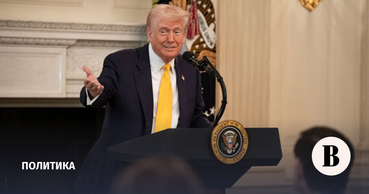 Трамп удалил видео с Обамой и его женой в образе обезьян