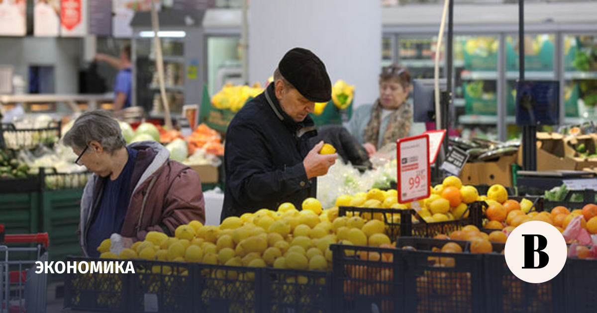Решетников: инфляция в начале года выросла из-за повышения НДС и переноса цен