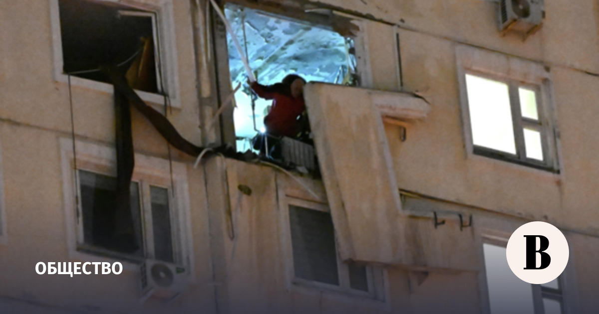 Два человека пострадали при взрыве в жилом доме в Москве