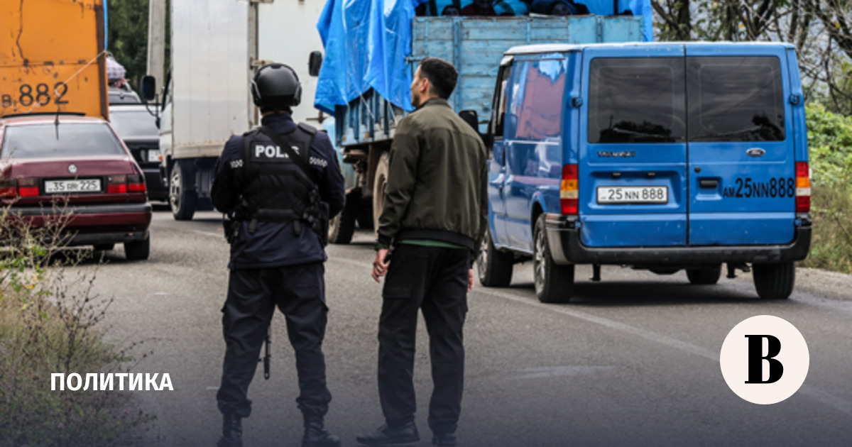 Азербайджан закрыл границу с Ираном для грузовых автомобилей