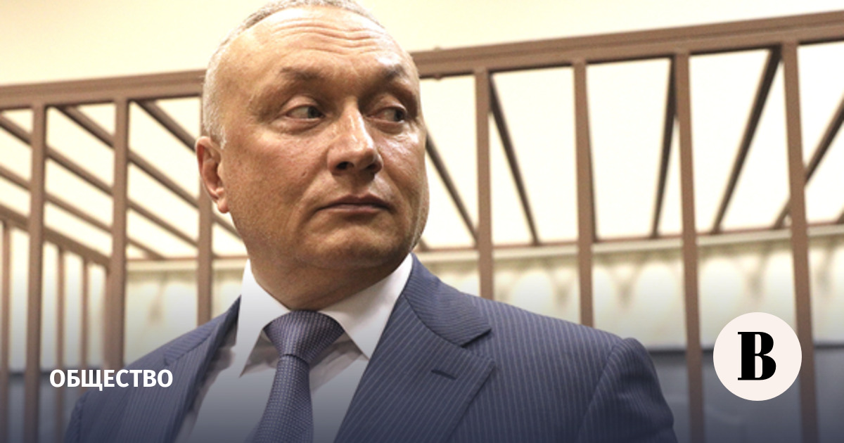 Присяжные признали экс-сенатора Савельева виновным в покушении на убийство