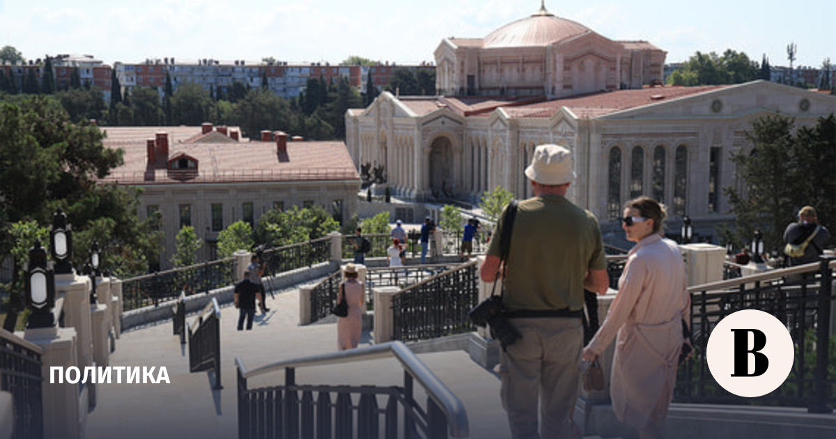 Песков: Россия гордится проголосовавшими за воссоединение жителями Крыма