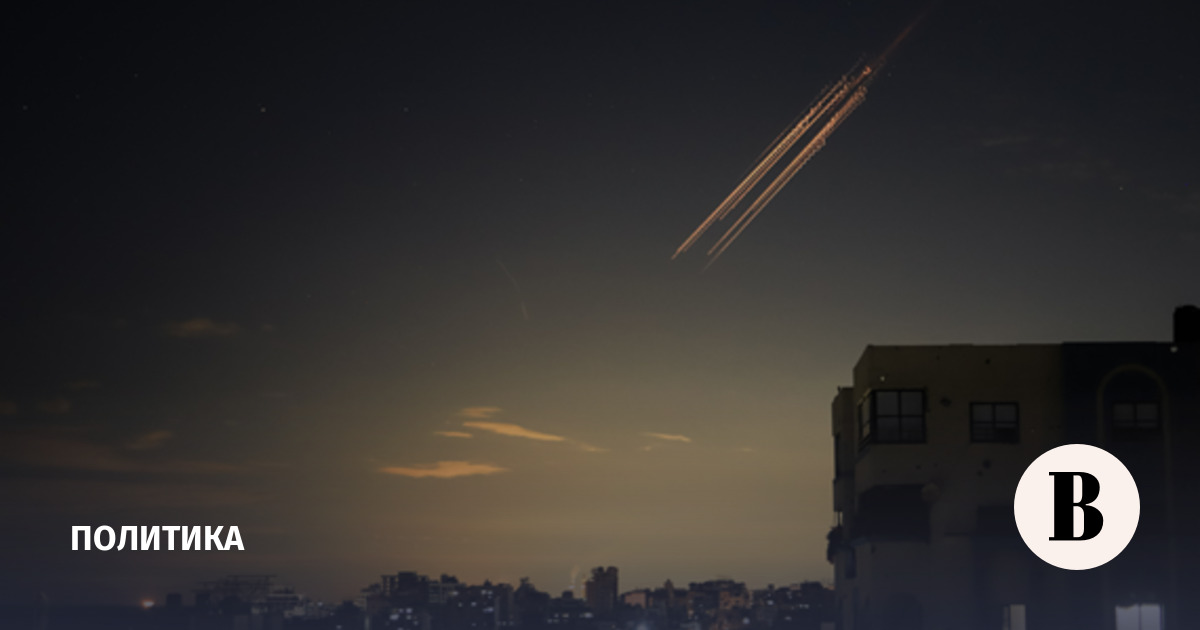 Иран сообщил об ударах по базам США после заявлений Трампа о перемирии