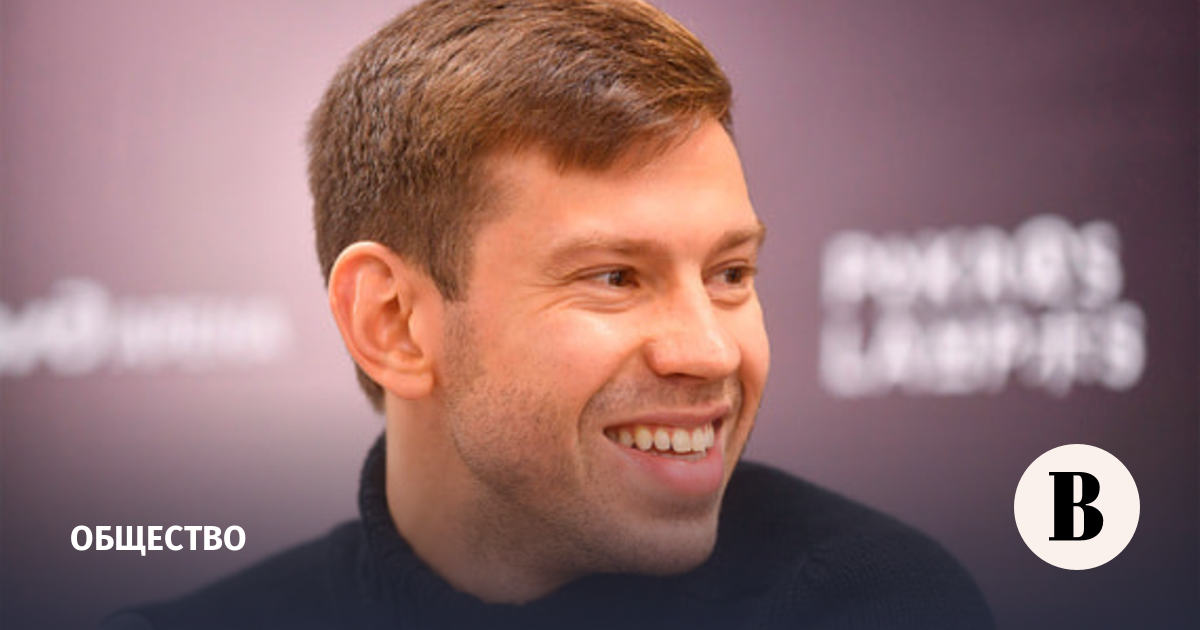 Футболист Смолов выплатил 4 млн рублей потерпевшему по делу о драке в кафе