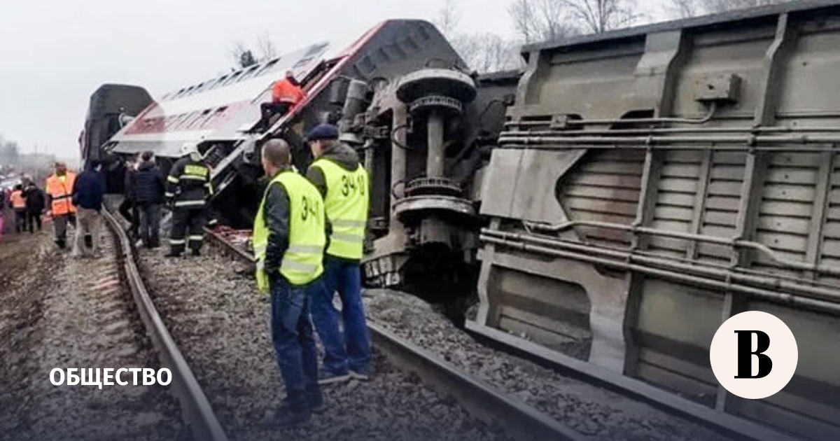 Четверо детей пострадали при сходе поезда с рельсов в Ульяновской области