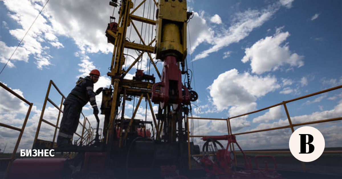 Песков: Россия вносит вклад в стабилизацию цен на нефть