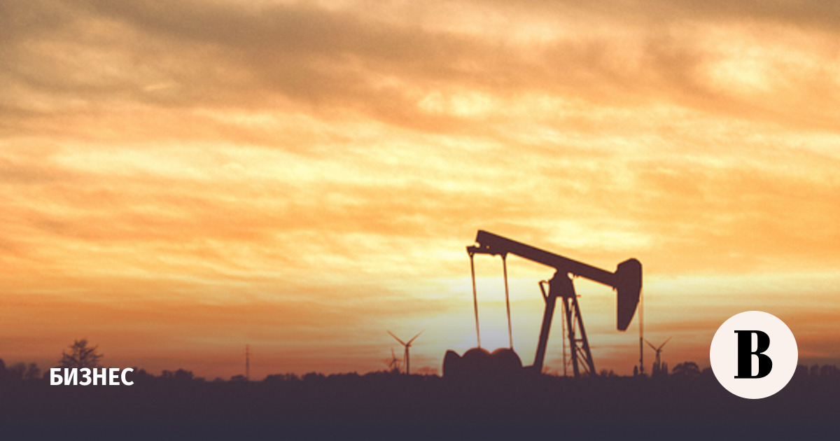 Bloomberg: добыча нефти в странах ОПЕК упала до минимума за 36 лет