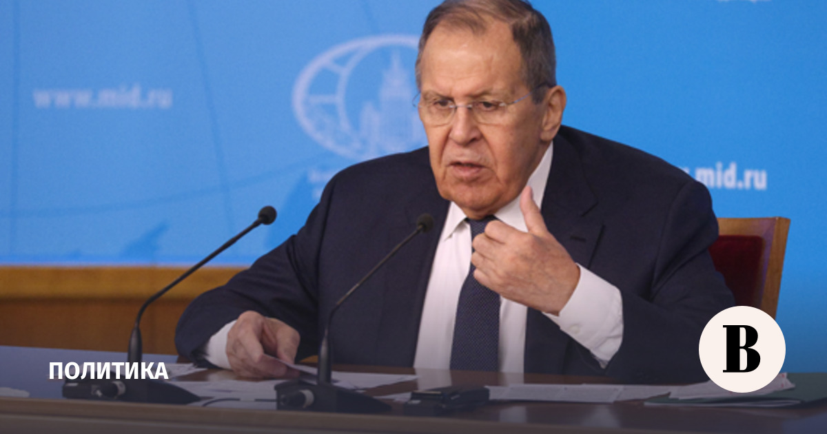 Лавров обсудил с главой МИД ОАЭ ситуацию в Ормузском проливе