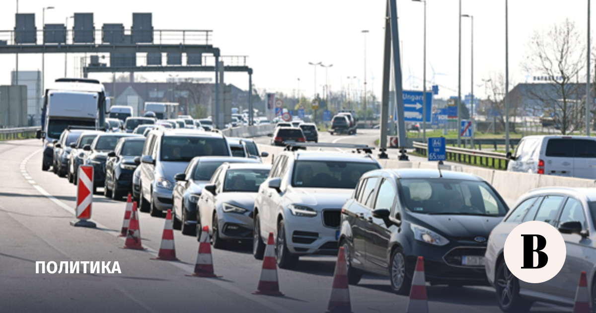 Словакия закрыла погранпереходы с Украиной