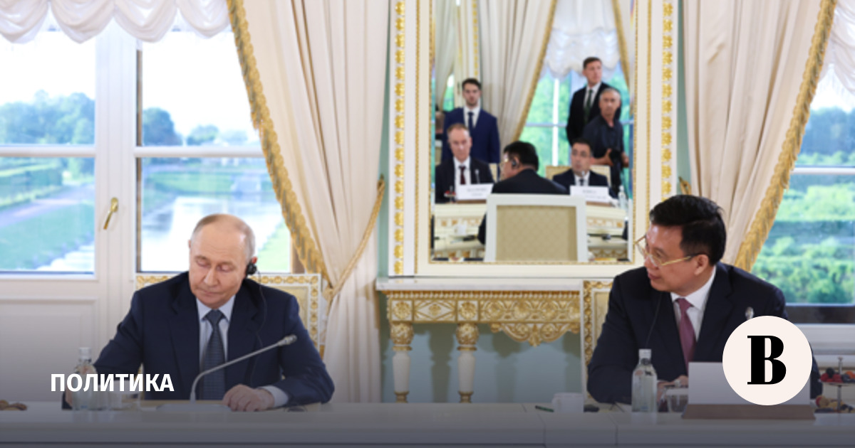 Путин – о перезахоронениях нацистов: дед Зеленского переворачивается в гробу