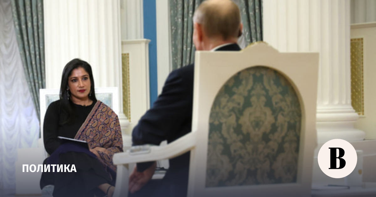 Песков назвал имя модератора пленарной сессии ПМЭФа с участием Путина