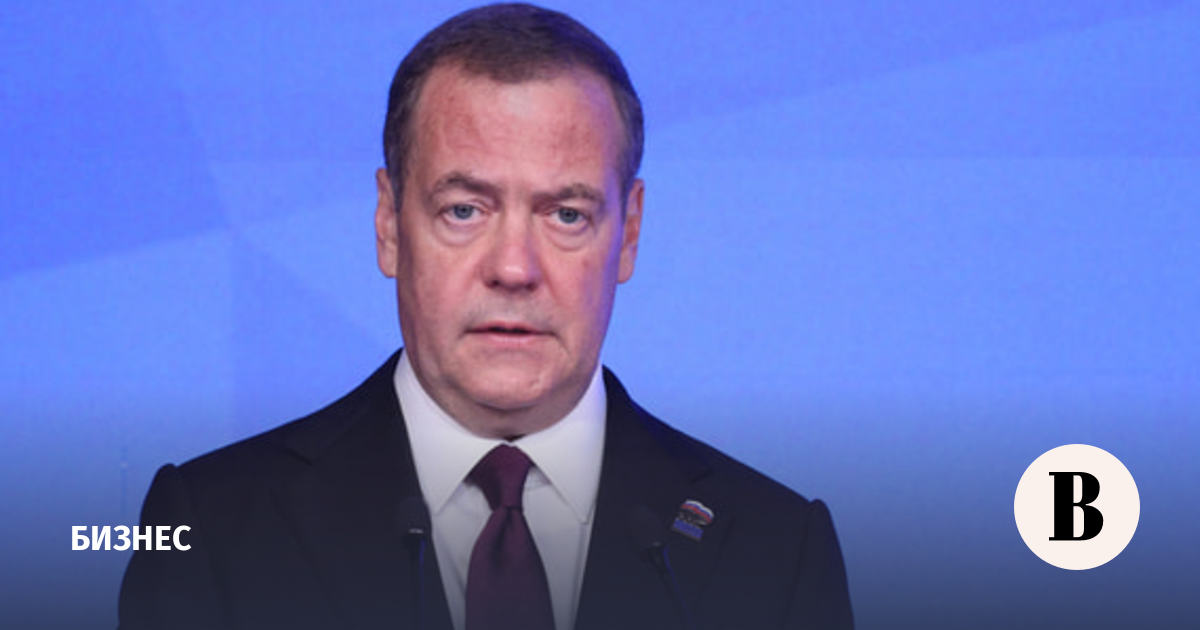 Медведев: число молодых бизнесменов превысило 2,5 млн