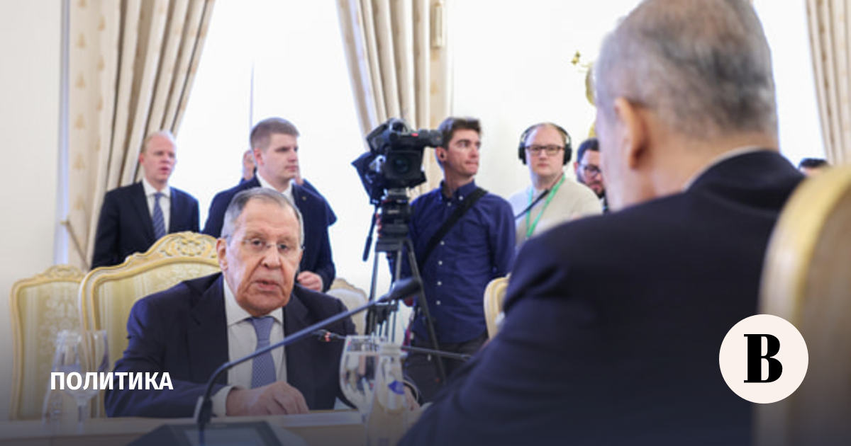 Фидан подтвердил Лаврову готовность Турции провести переговоры России и Украины