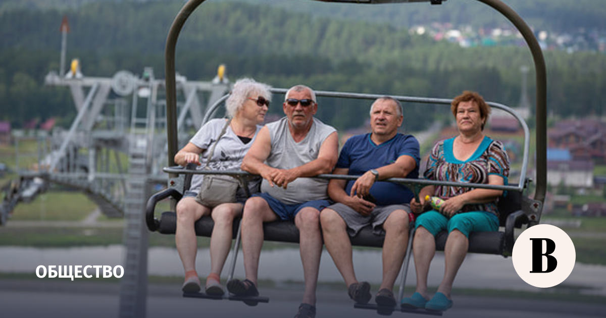 Россияне старше 50 лет готовы к отношениям независимо от уровня дохода партнера