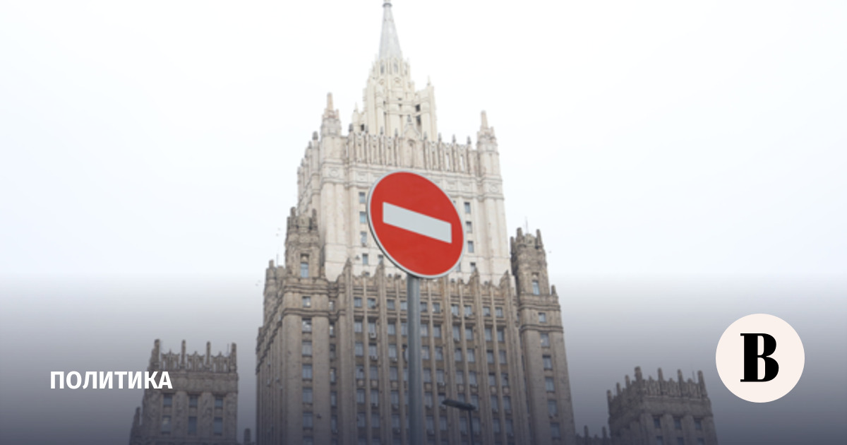РФ заявила протест представителю Эстонии после сноса памятника советским воинам