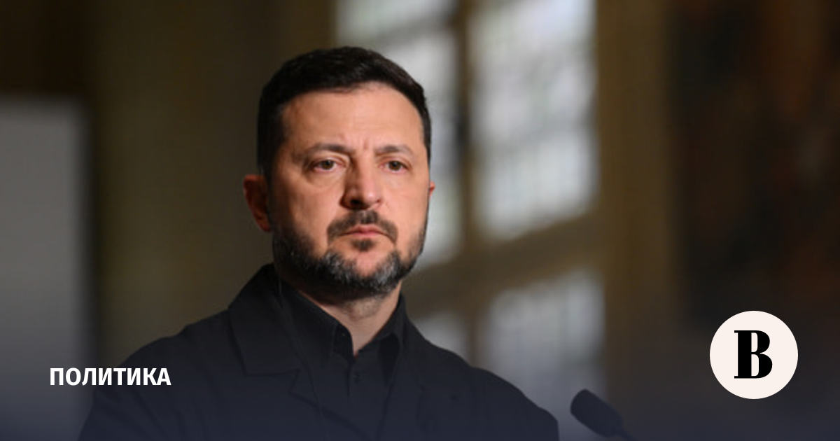 Зеленский продлил военное положение и мобилизацию на Украине на 90 дней