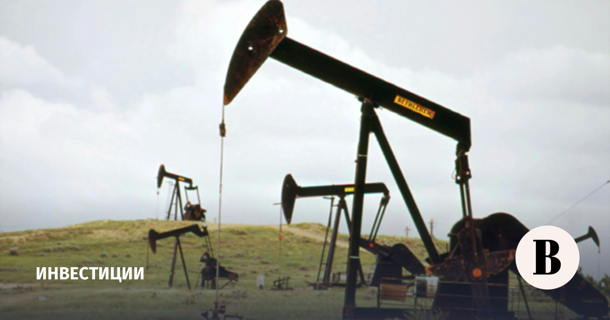 Нефть Brent опустилась ниже $98 за баррель