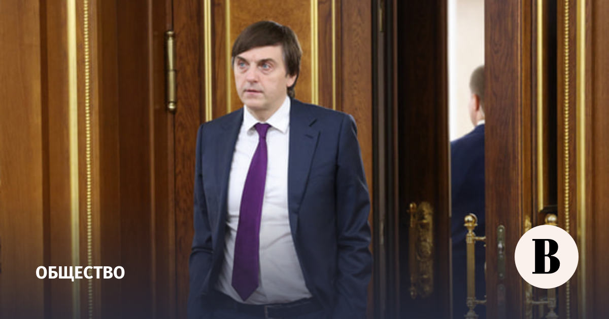 Школьникам будут показывать патриотические мини-фильмы