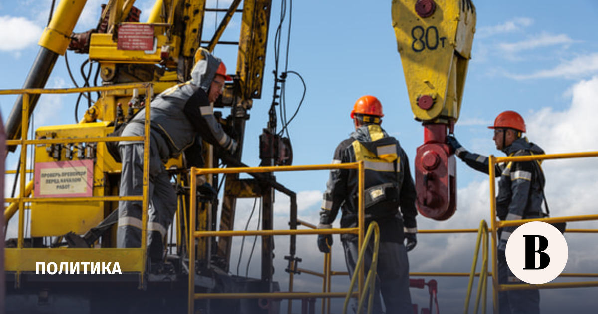 Венгрия попросила США освободить ее от пошлин на российскую нефть