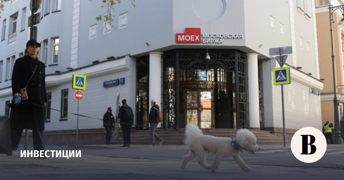 Индекс Мосбиржи вырос почти на 1% после начала основной сессии