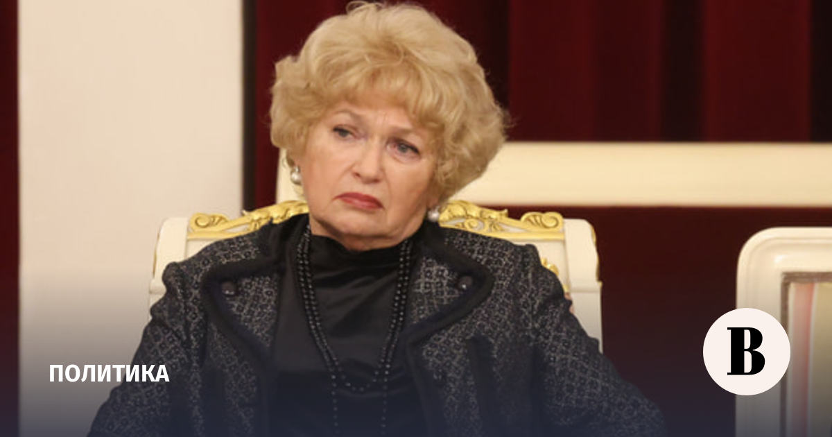 Нарусова сохранила пост сенатора от Тувы
