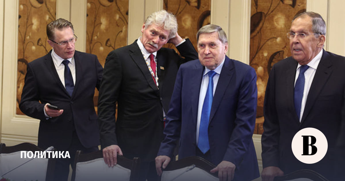 Песков: встреча по Украине в формате трех лидеров возможна